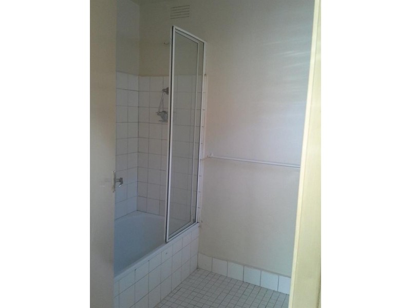 1/30 Kelvinside Road, Noble Park VIC 3174