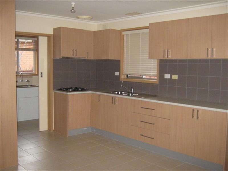 35 Parkmore Road, Keysborough VIC 3173