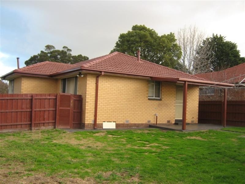35 Parkmore Road, Keysborough VIC 3173
