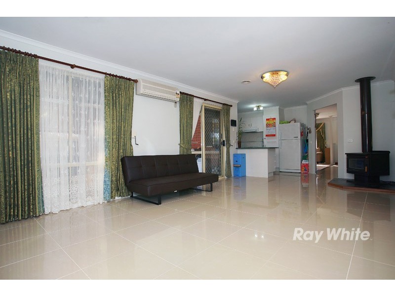55 Cato Parkway, Lynbrook VIC 3975