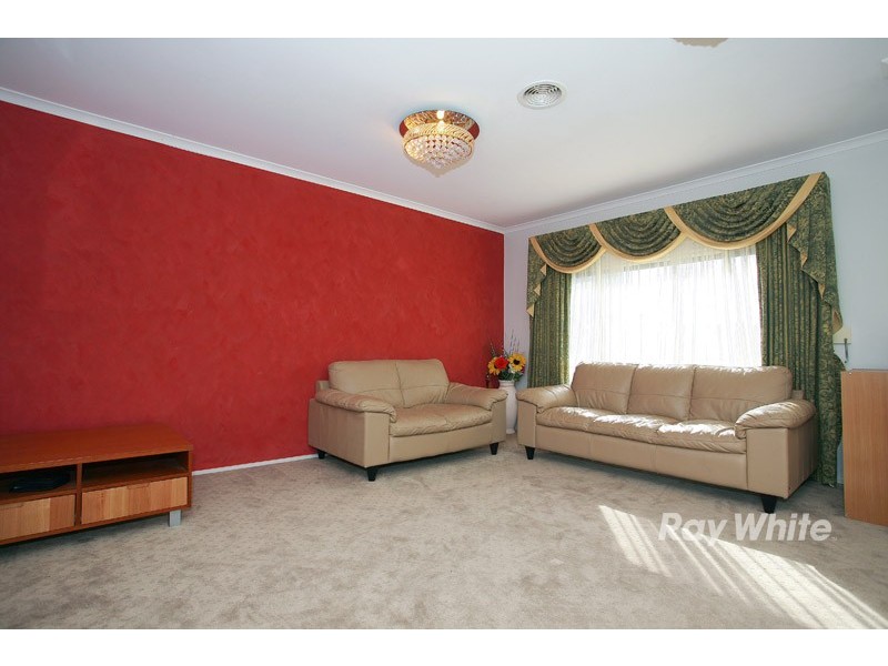 55 Cato Parkway, Lynbrook VIC 3975