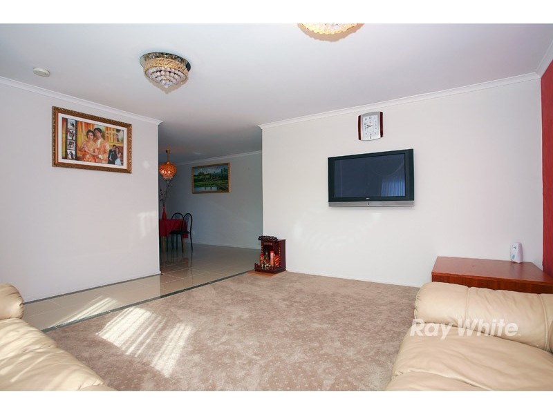 55 Cato Parkway, Lynbrook VIC 3975