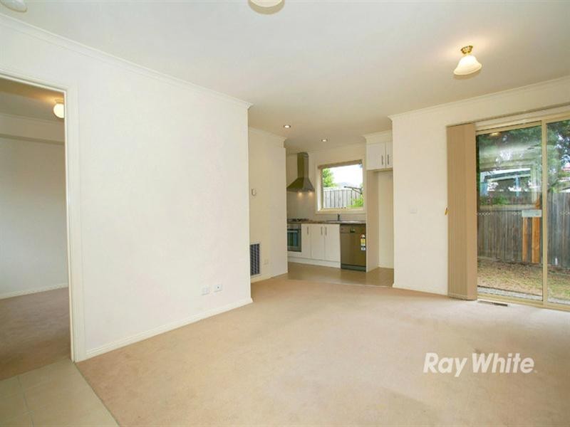 2/18 Liege Avenue, Noble Park VIC 3174