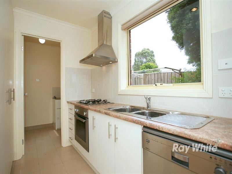 2/18 Liege Avenue, Noble Park VIC 3174