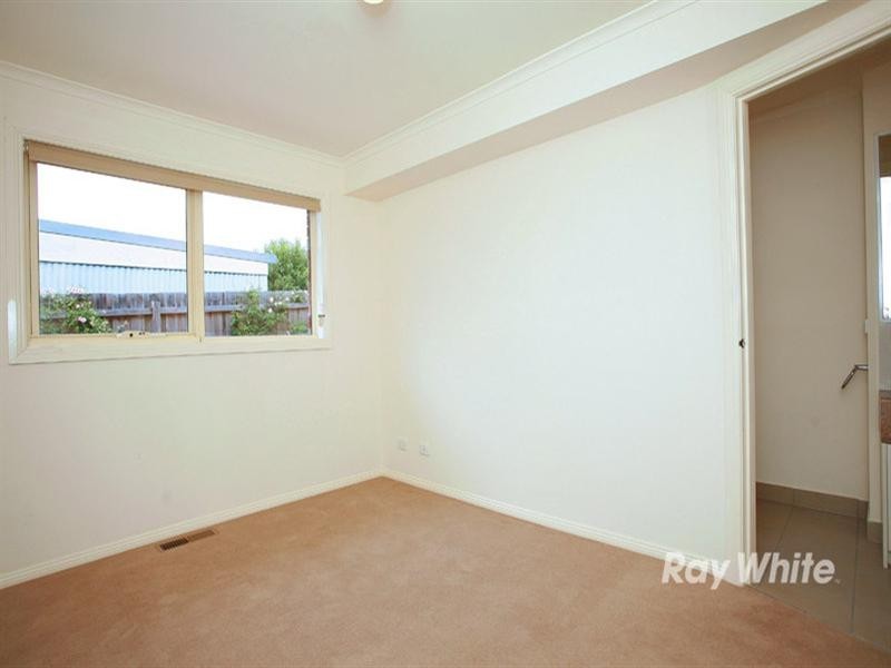 2/18 Liege Avenue, Noble Park VIC 3174