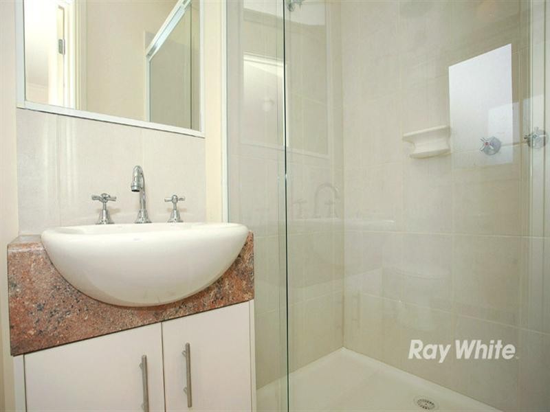 2/18 Liege Avenue, Noble Park VIC 3174