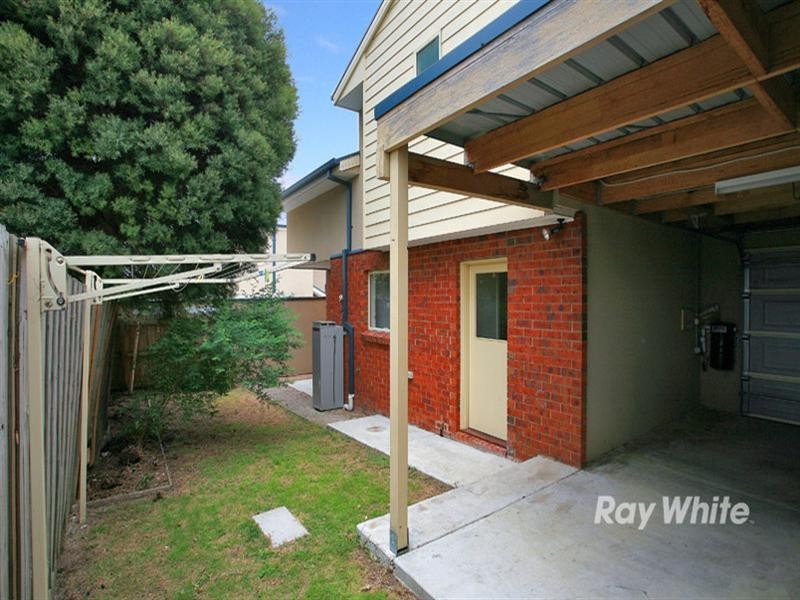 2/18 Liege Avenue, Noble Park VIC 3174