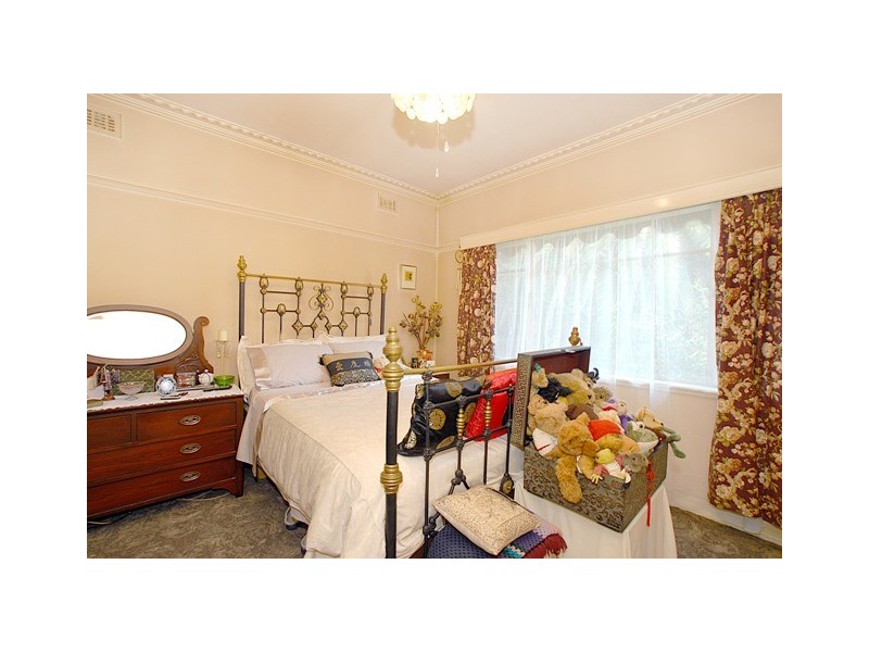 31 Jones Road, Dandenong VIC 3175