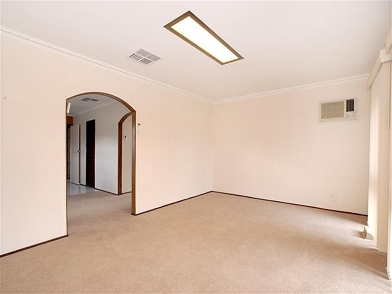 35 Jacksons Road, Noble Park North VIC 3174