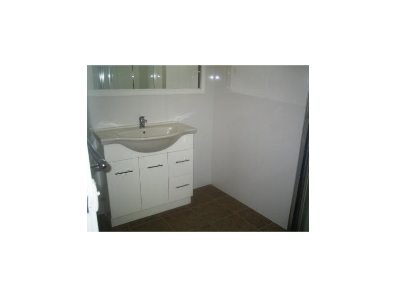 8 Burraneer Drive, Keysborough VIC 3173