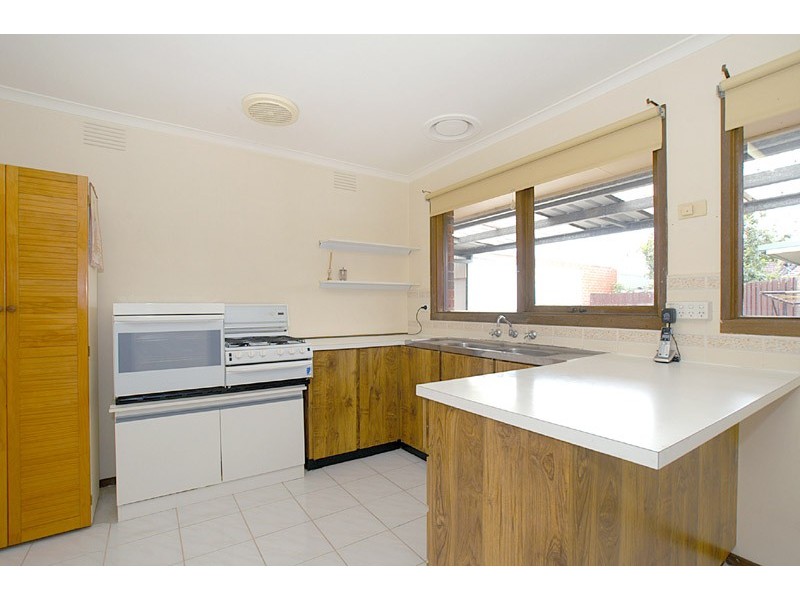 1/11 Nicole Avenue, Springvale South VIC 3172