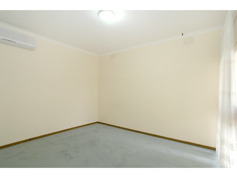 1/11 Nicole Avenue, Springvale South VIC 3172