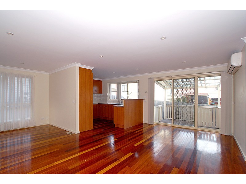 2/18 Joffre Street, Noble Park VIC 3174