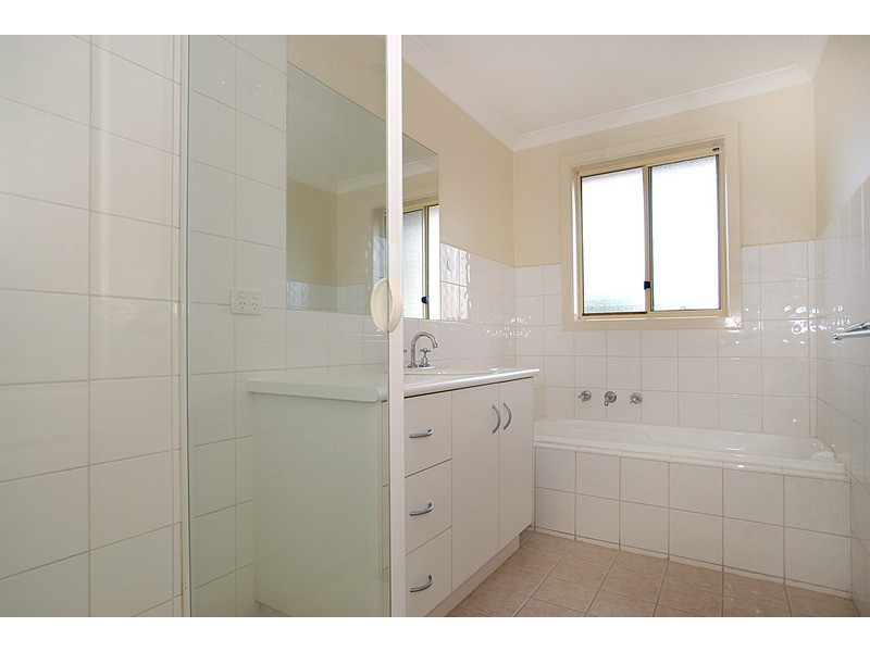 2/18 Joffre Street, Noble Park VIC 3174