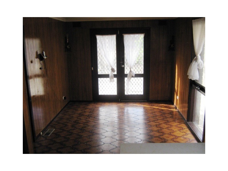 6 Miranda Close, Clayton South VIC 3169