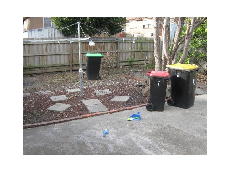 6 Miranda Close, Clayton South VIC 3169