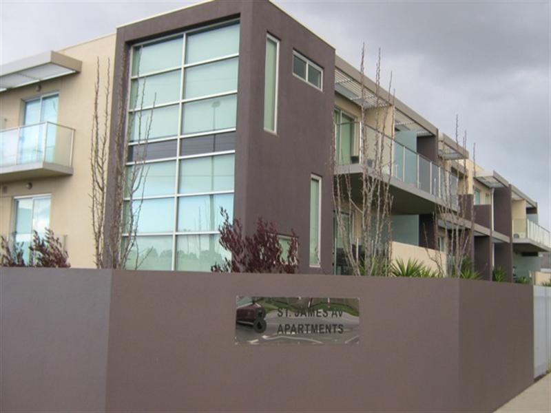 14/8 St James Avenue, Springvale VIC 3171