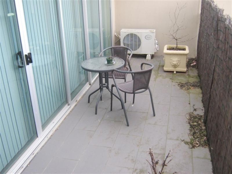 14/8 St James Avenue, Springvale VIC 3171
