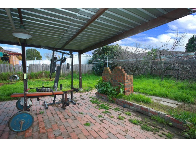 37 Pound Road, Hampton Park VIC 3976
