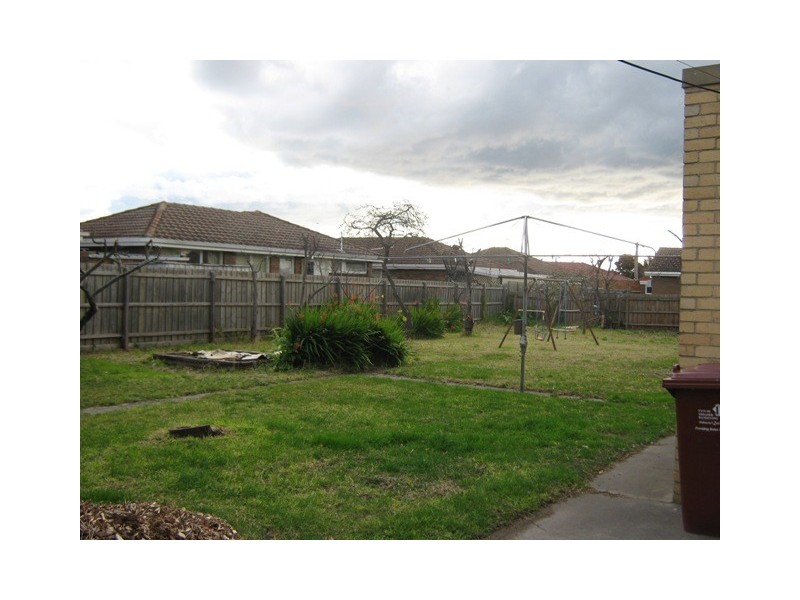 6 View Road, Springvale VIC 3171