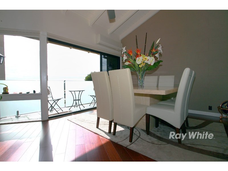 13 Gray Close, Endeavour Hills VIC 3802