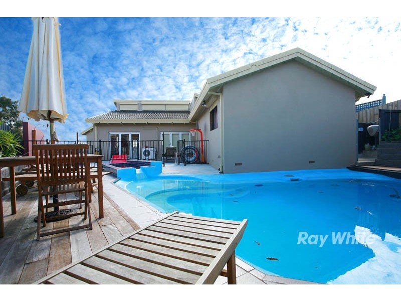 13 Gray Close, Endeavour Hills VIC 3802