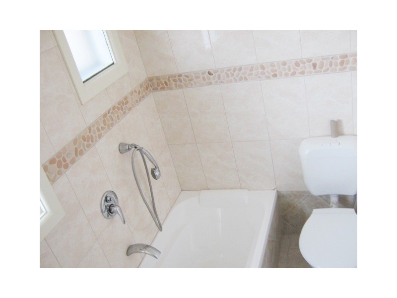 11 Somerset Drive, Keysborough VIC 3173