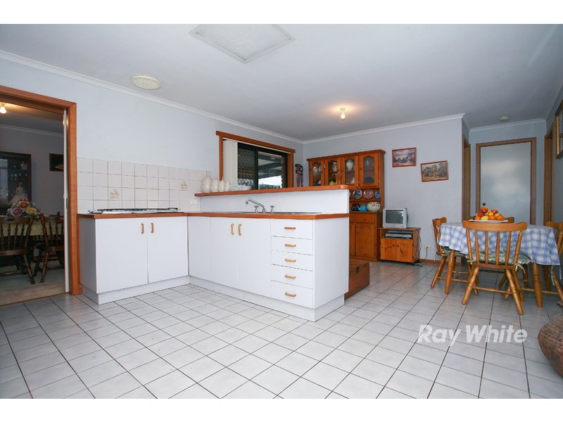 3 Topaz Way, Hampton Park VIC 3976