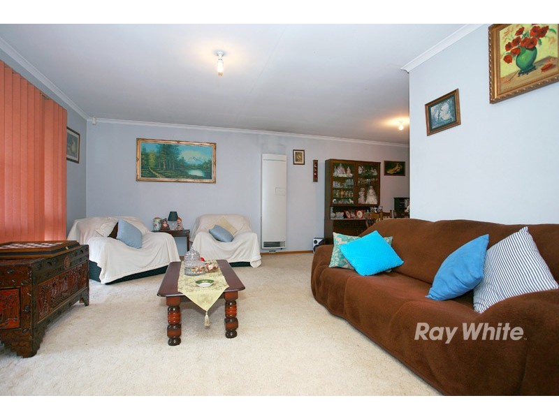 3 Topaz Way, Hampton Park VIC 3976