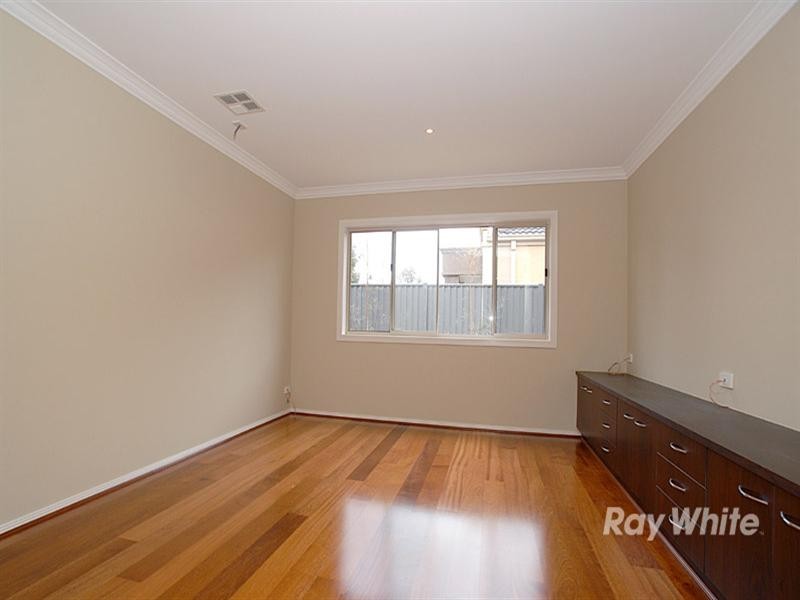 64 Hidden Grove Boulevard, Keysborough VIC 3173