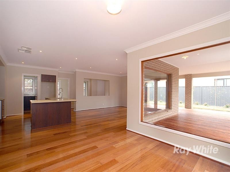 64 Hidden Grove Boulevard, Keysborough VIC 3173