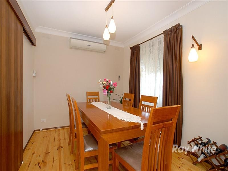 32 Lawrence Crescent, Noble Park VIC 3174