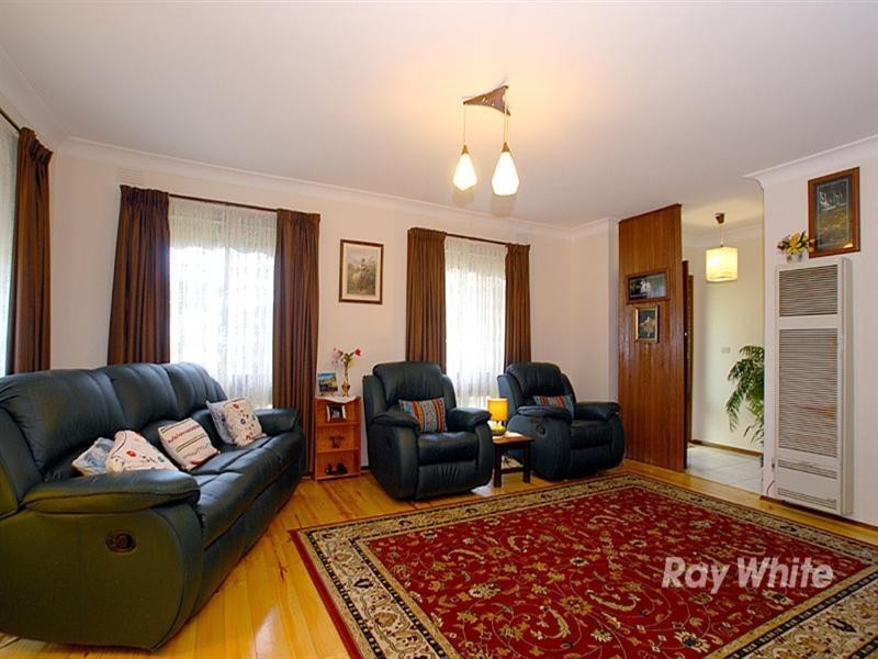 32 Lawrence Crescent, Noble Park VIC 3174