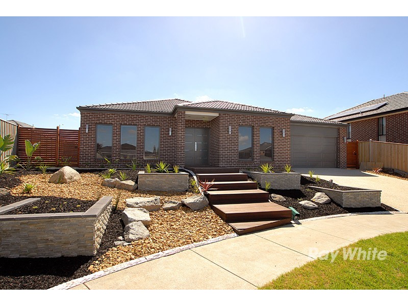 6 Golden Ash Close, Lyndhurst VIC 3975