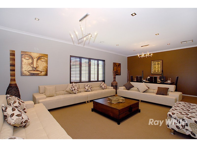 6 Golden Ash Close, Lyndhurst VIC 3975