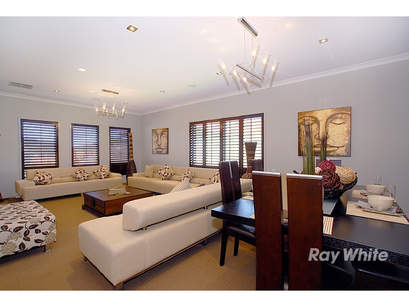 6 Golden Ash Close, Lyndhurst VIC 3975