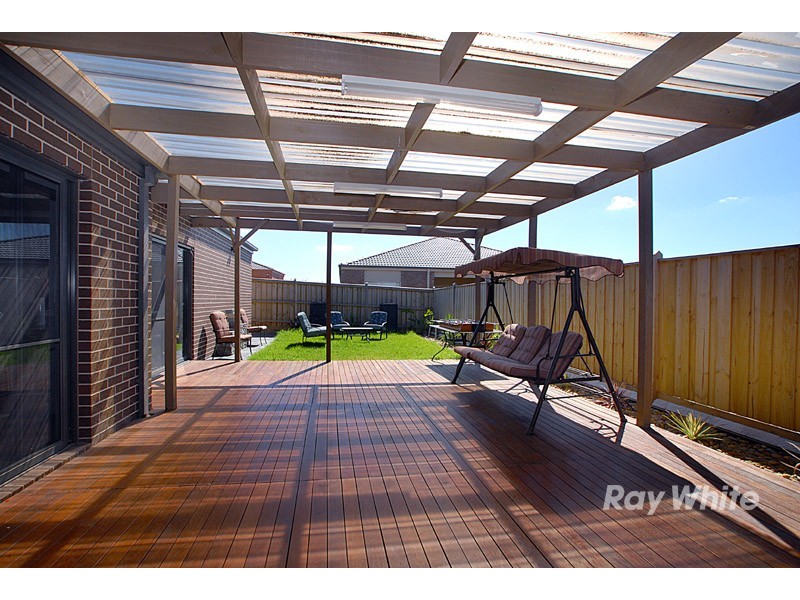 6 Golden Ash Close, Lyndhurst VIC 3975