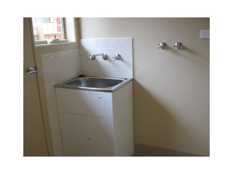 2/6 French Street, Noble Park VIC 3174