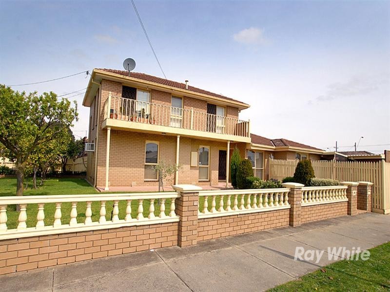 2 Kogarah Court, Keysborough VIC 3173