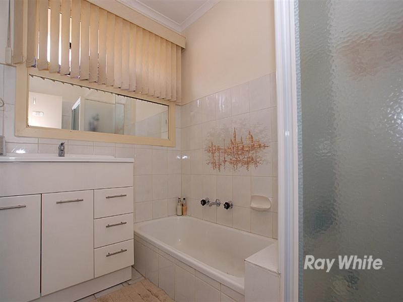 2 Kogarah Court, Keysborough VIC 3173