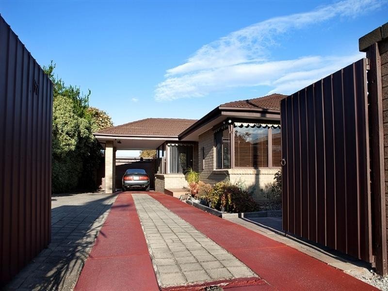 97 Browns Road, Noble Park North VIC 3174