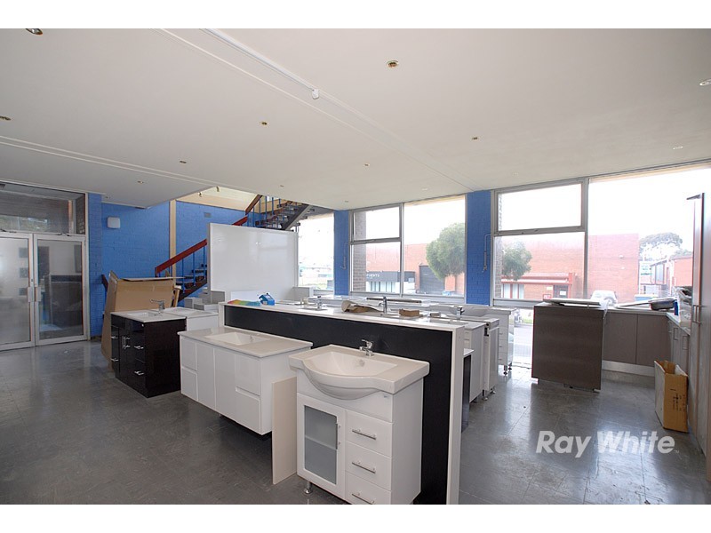 18-20 Dandenong Street, Dandenong VIC 3175