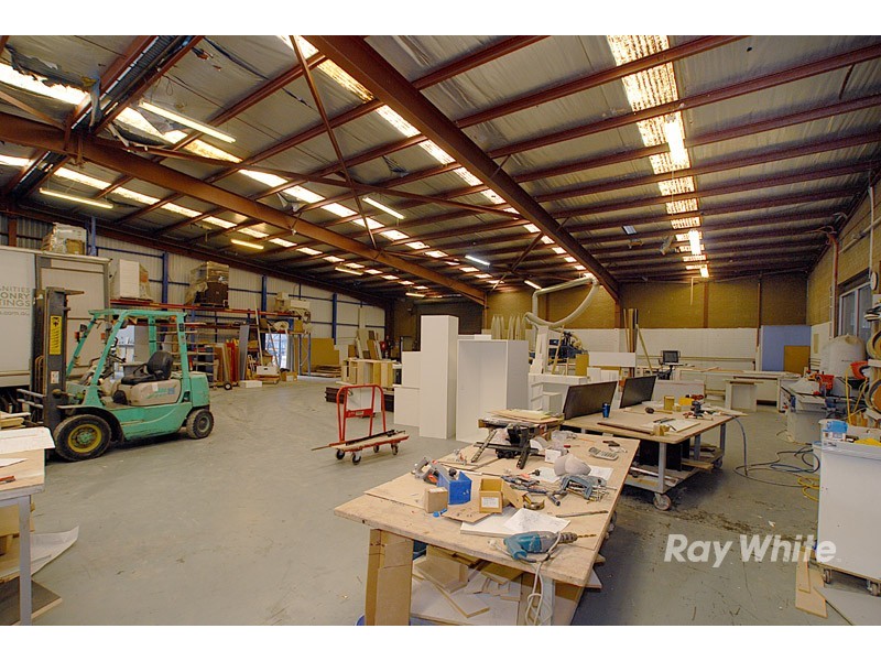 18-20 Dandenong Street, Dandenong VIC 3175