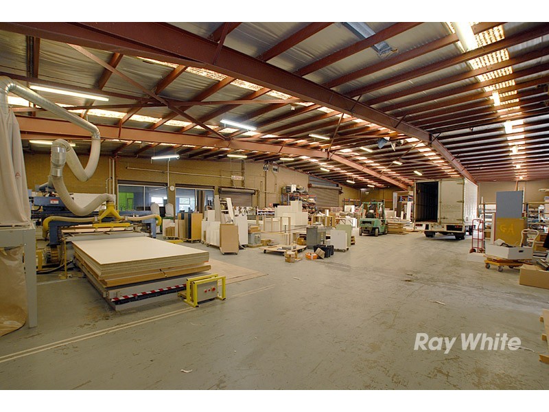 18-20 Dandenong Street, Dandenong VIC 3175