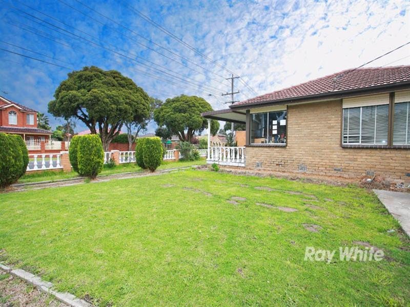 2 Alderney Road, Springvale South VIC 3172