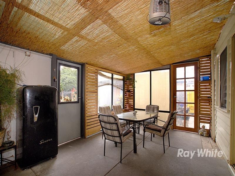 8 Bloomfield Road, Noble Park VIC 3174