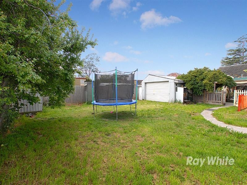 8 Bloomfield Road, Noble Park VIC 3174