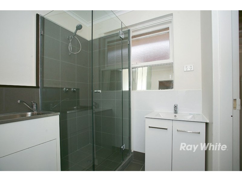 2/61 Lawn Road, Noble Park VIC 3174