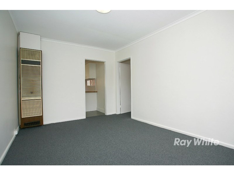 2/61 Lawn Road, Noble Park VIC 3174