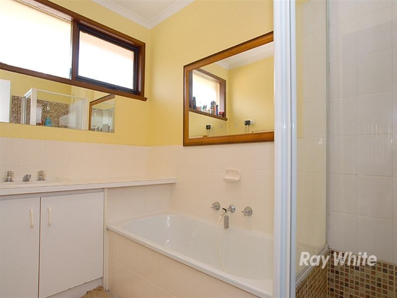 21 Carmen Court, Hampton Park VIC 3976